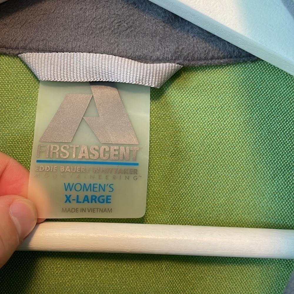 Wind  jacket - Picture 4 of 4